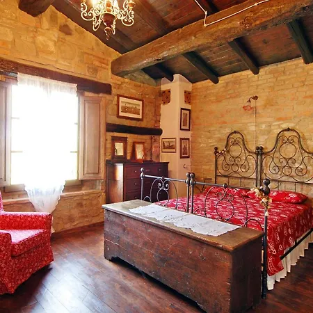 La Buca * Castello di Serravalle