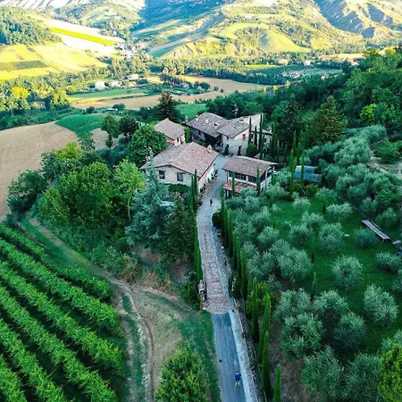 La Buca * Castello di Serravalle
