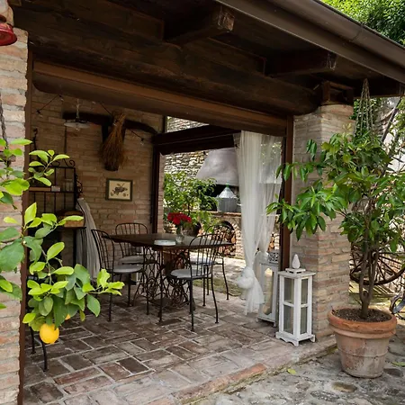 La Buca Castello di Serravalle