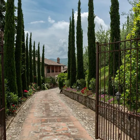 La Buca Casa de Campo Castello di Serravalle