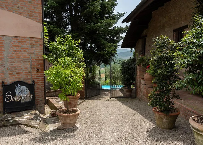 ラ ブカ カントリーハウス *